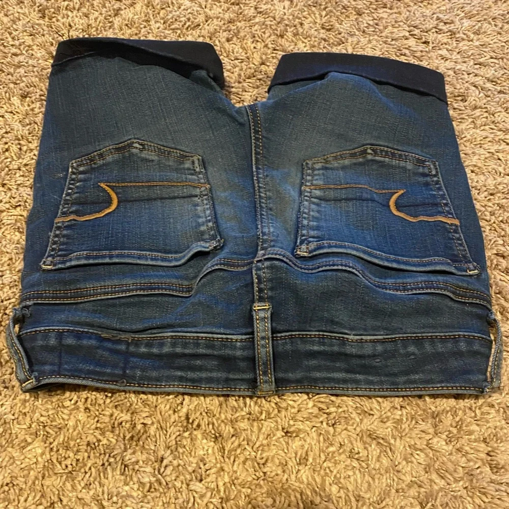 Shorts - Picture 2 of 4